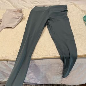 Lululemon align pants 25” - light green